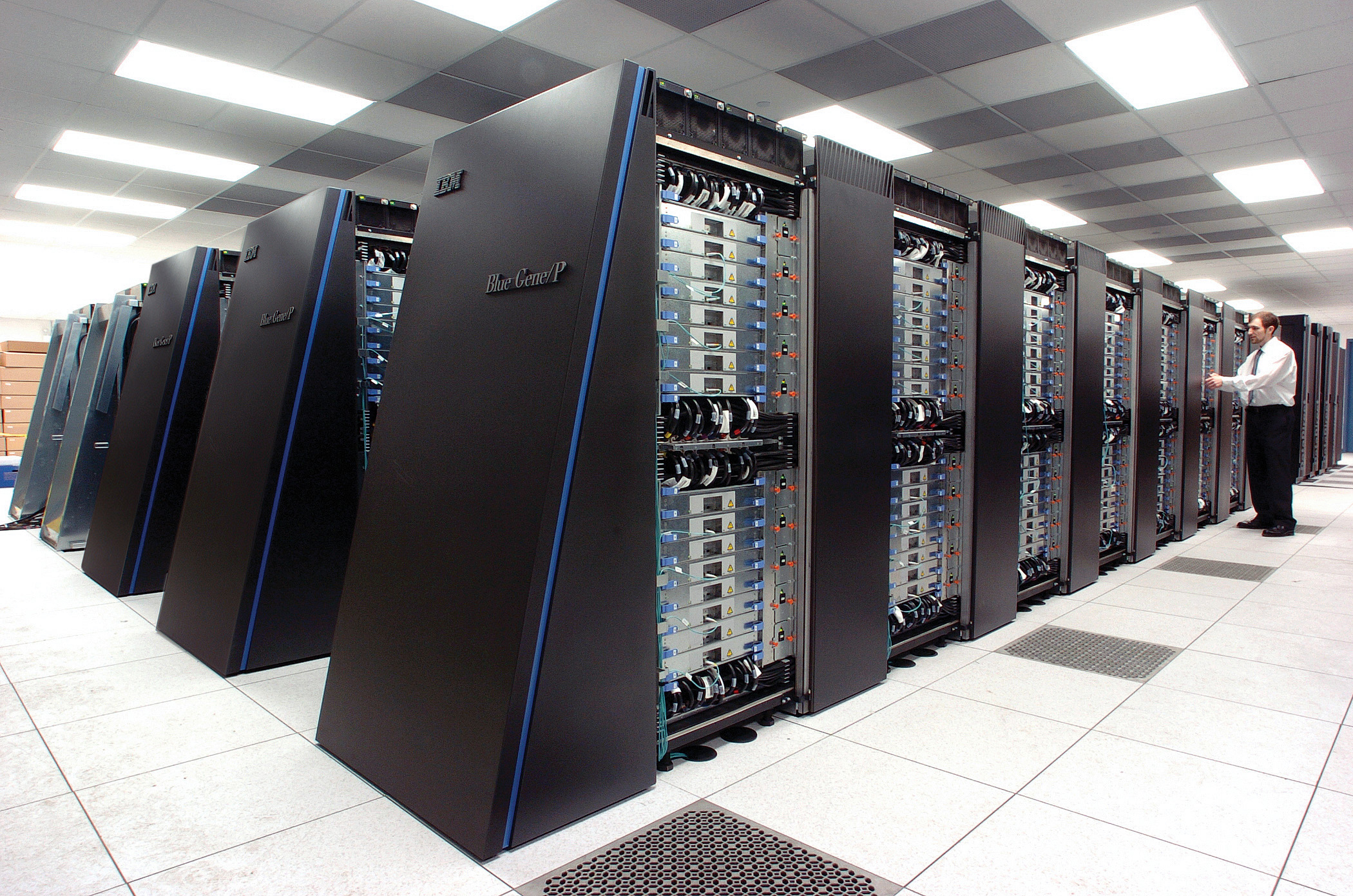 Supercomputer